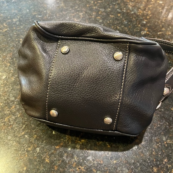 Beautiful small black shoulder or hand bag by B Makowsky - Picture 5 of 10